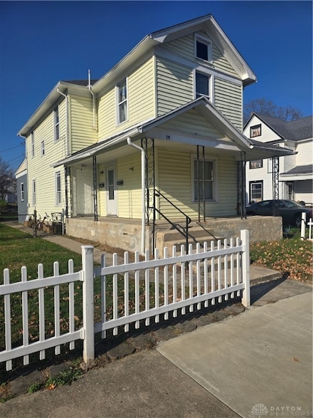 39 Pioneer St, Dayton, OH 45405