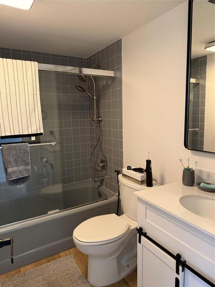 3095 N Course Dr Unit 809, Pompano Beach, FL 33069