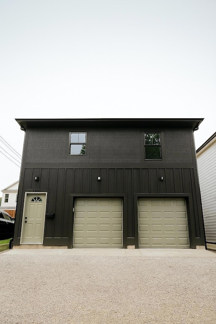 1460 Hamlet St, Columbus, OH 43201