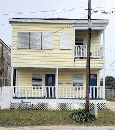 1213 28th St, Galveston, TX 77550