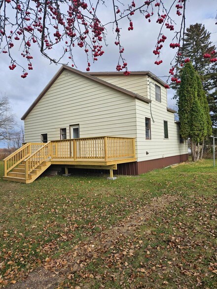 27722 427th Ave, Roseau, MN 56751