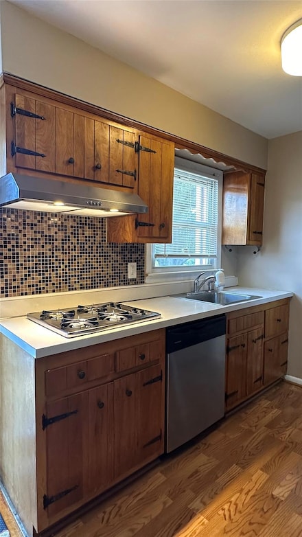 8 Sussex Ct Unit 211, Suffern, NY 10901