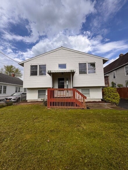 57 Broome St, Binghamton, NY 13903