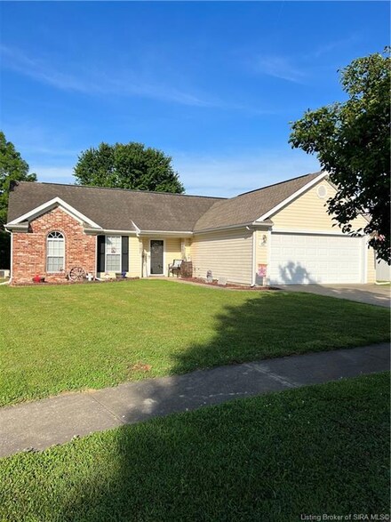 904 Nettle Ridge Rd, Jeffersonville, IN 47130