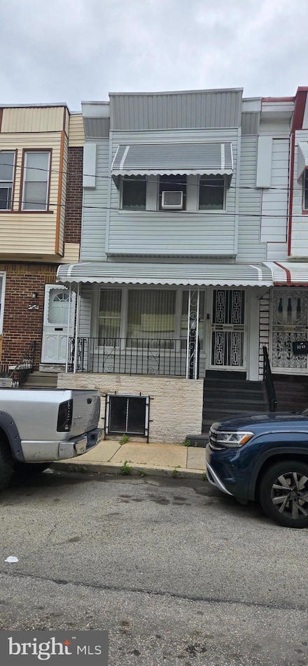 3251 N Marston St, Philadelphia, PA 19129