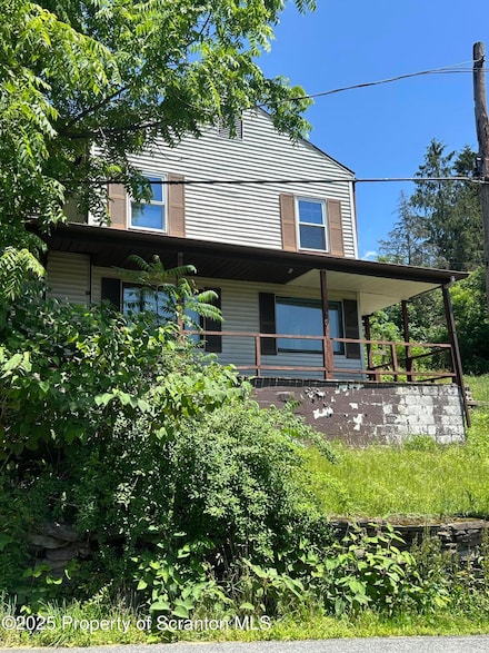 208 S Turnpike Rd, Dalton, PA 18414