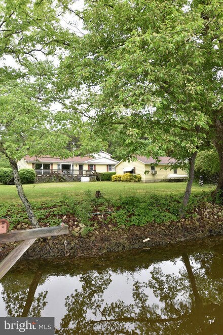 18962 McKays Cove Ln, Leonardtown, MD 20650
