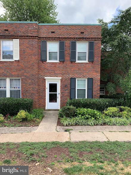 2700 13th Rd S Unit 371, Arlington, VA 22204
