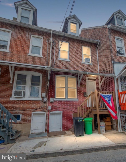232 1/2 N Railroad St, Allentown, PA 18102