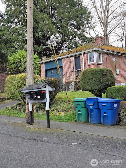 2211 SW Myrtle St, Seattle, WA 98106