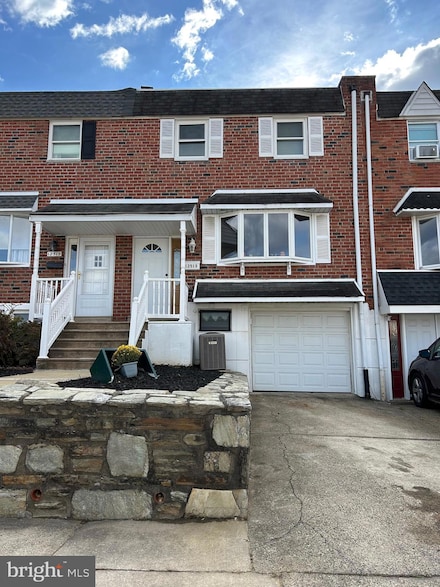 12513 Chilton Rd, Philadelphia, PA 19154