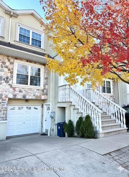74 Dartmouth Loop, Staten Island, NY 10306