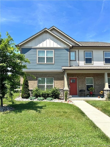 7901 Westmont Dr, Sellersburg, IN 47172