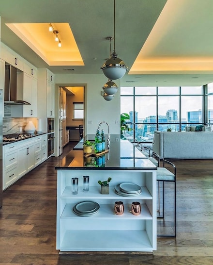 2323 N Akard St Unit 901, Dallas, TX 75201