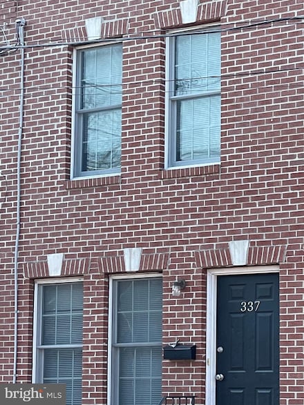 337 Point St, Camden, NJ 08102