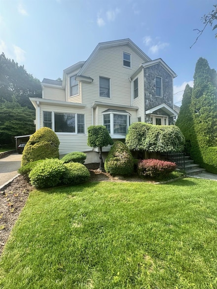 44 Sterling Ave, Harrison, NY 10528