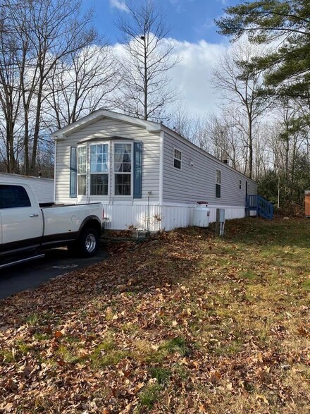 42 Crystal Springs Way, Somersworth, NH 03878