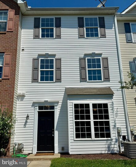 1303 Blue Heron Dr, Denton, MD 21629
