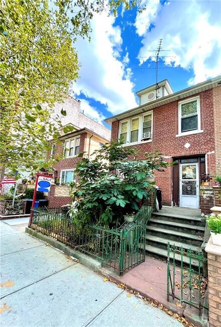 1768 68th St, Brooklyn, NY 11204