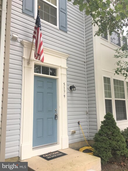 5179 Mallards Landing Dr, King George, VA 22485