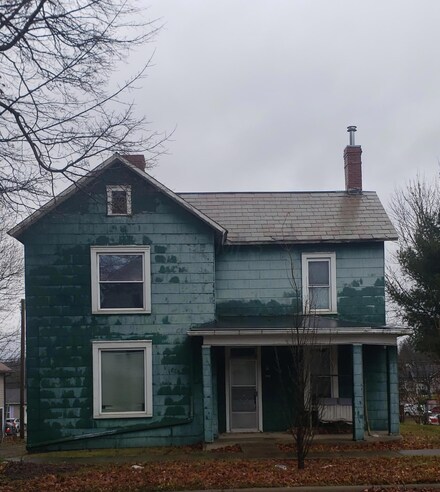 206 W Main St, Somerset, OH 43783