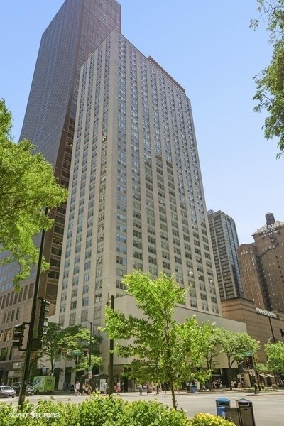 777 N Michigan Ave Unit 906, Chicago, IL 60611