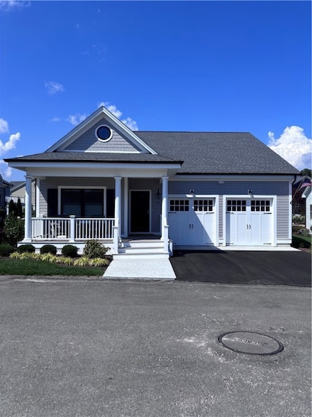 6 Bentley Ln, Coventry, RI 02816