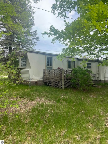 8713 Kingsley Rd, Kingsley, MI 49649