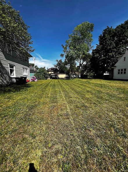 1116 Allen St, South Bend, IN 46616