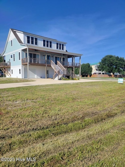 202 Topsail Watch Dr, Hampstead, NC 28443