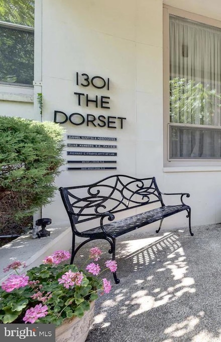 1301 N Harrison St Unit 401, Wilmington, DE 19806