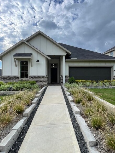 12027 Moonlight Path Dr, Conroe, TX 77304