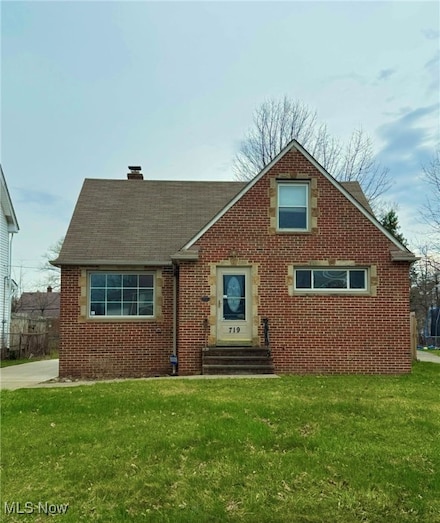 719 E 232nd St, Euclid, OH 44123
