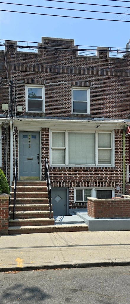 1202 E 38th St, Brooklyn, NY 11210