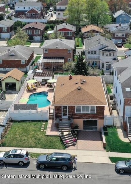 38 Lincoln St, Staten Island, NY 10314
