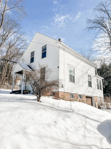 32 Baxter Ave, Auburn, ME 04210