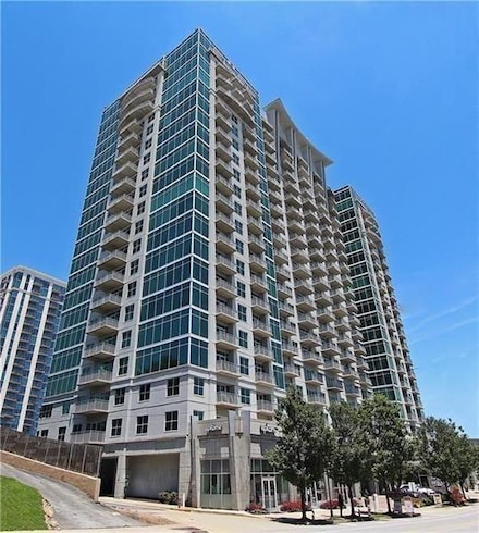 250 Pharr Rd NE Unit 208, Atlanta, GA 30305