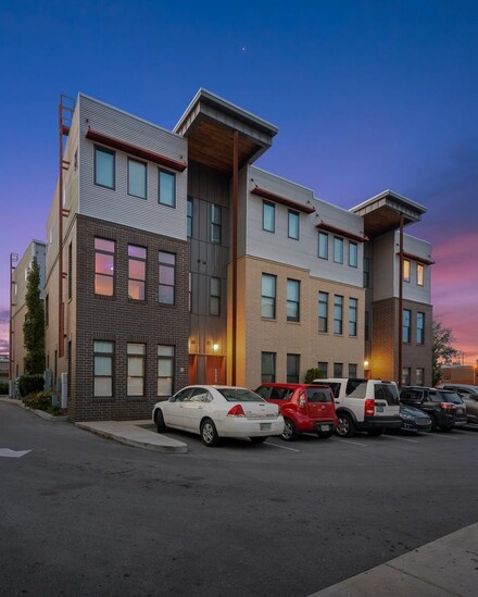 1225 4th Ave S Unit 102, Nashville, TN 37210