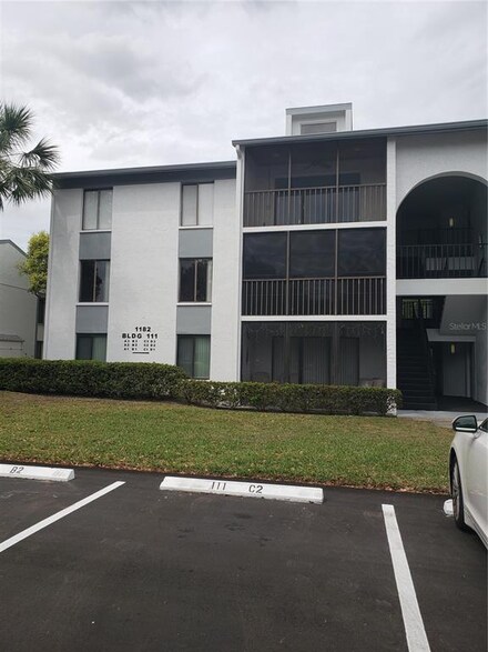 1182 Pine Ridge Cir W Unit C3, Tarpon Springs, FL 34688