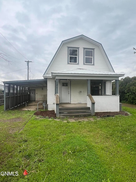 101 3rd St, Epping, ND 58843