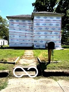 1447 Poplar St, Terre Haute, IN 47807