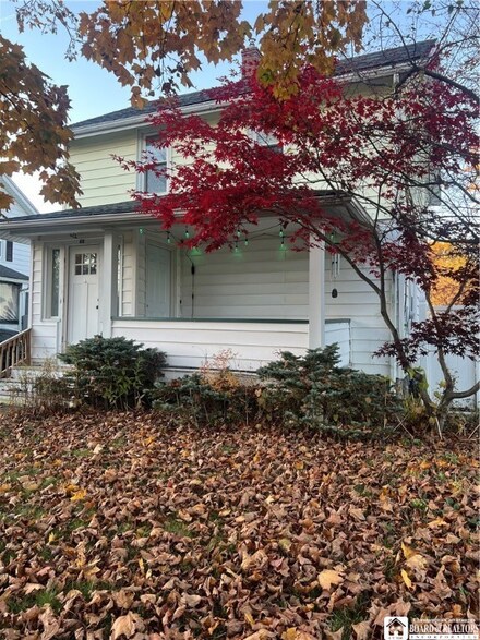 68 Pennsylvania Ave Unit A, Jamestown, NY 14701