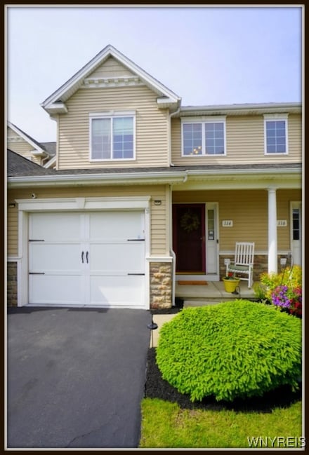 114 Slate Bottom Dr, Depew, NY 14043
