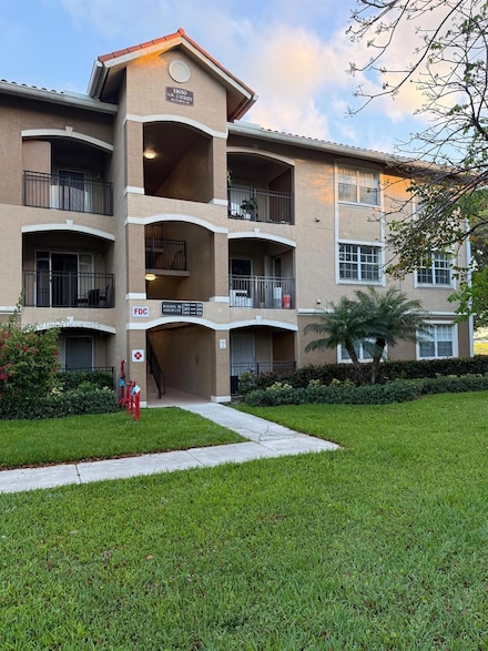 11650 SW 2nd St Unit 16207, Pembroke Pines, FL 33025