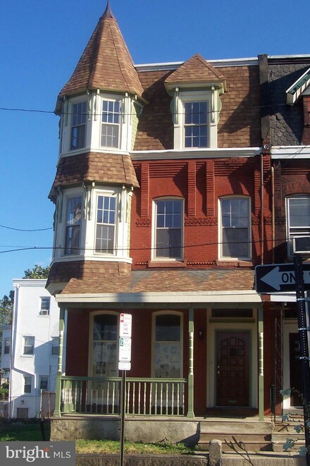 3100 Mount Vernon St Unit 2, Philadelphia, PA 19104