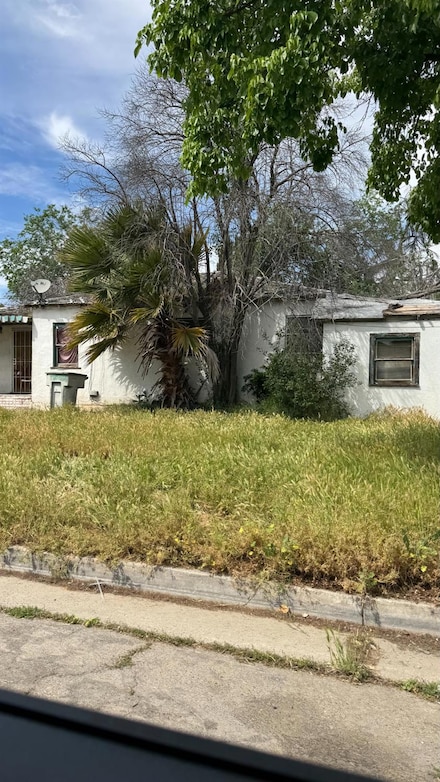 939 S Arthur Ave, Fresno, CA 93706