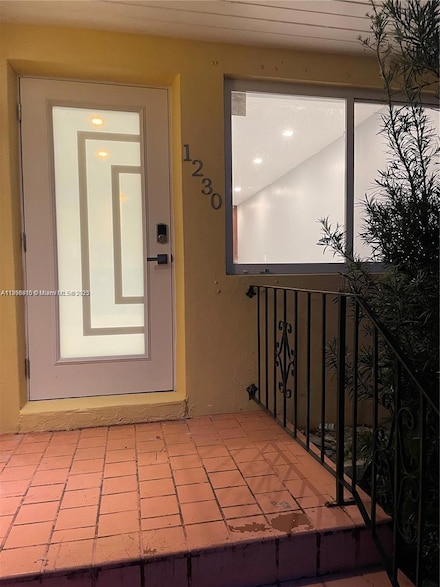 1230 NE 148th St, Miami, FL 33161