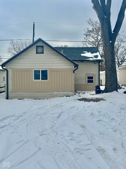 2850 S Lockburn St, Indianapolis, IN 46241