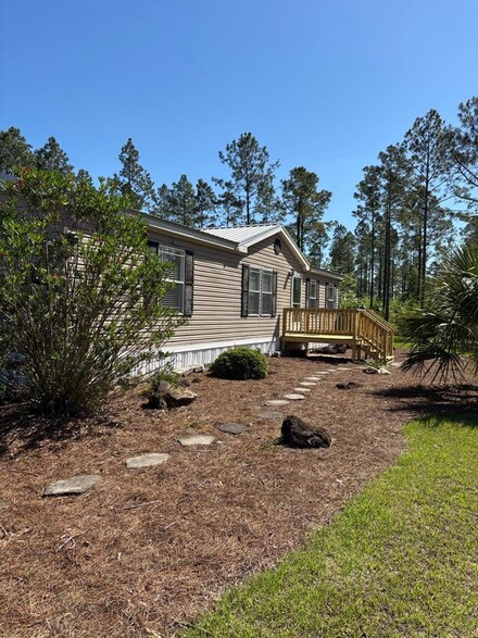 1251 NW 120th St, Chiefland, FL 32626