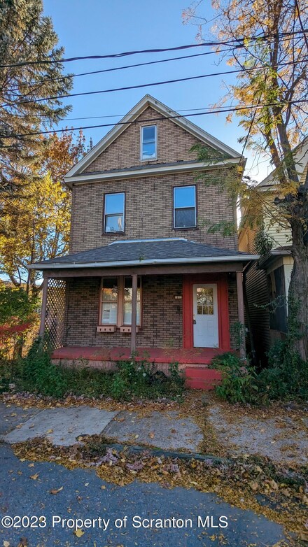 1812 Roselyn Ave, Scranton, PA 18510